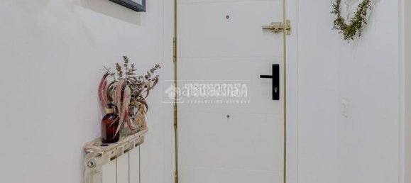 Apartamento de 3 dormitorios en Sant Andreu, Spain No. 187620 2