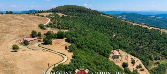 5 bedrooms House in Città di Castello, Italy No. 107684 8