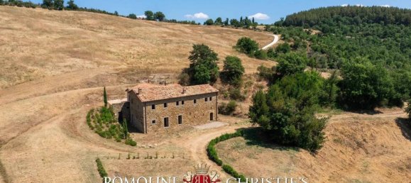 5 bedrooms House in Città di Castello, Italy No. 107684 6