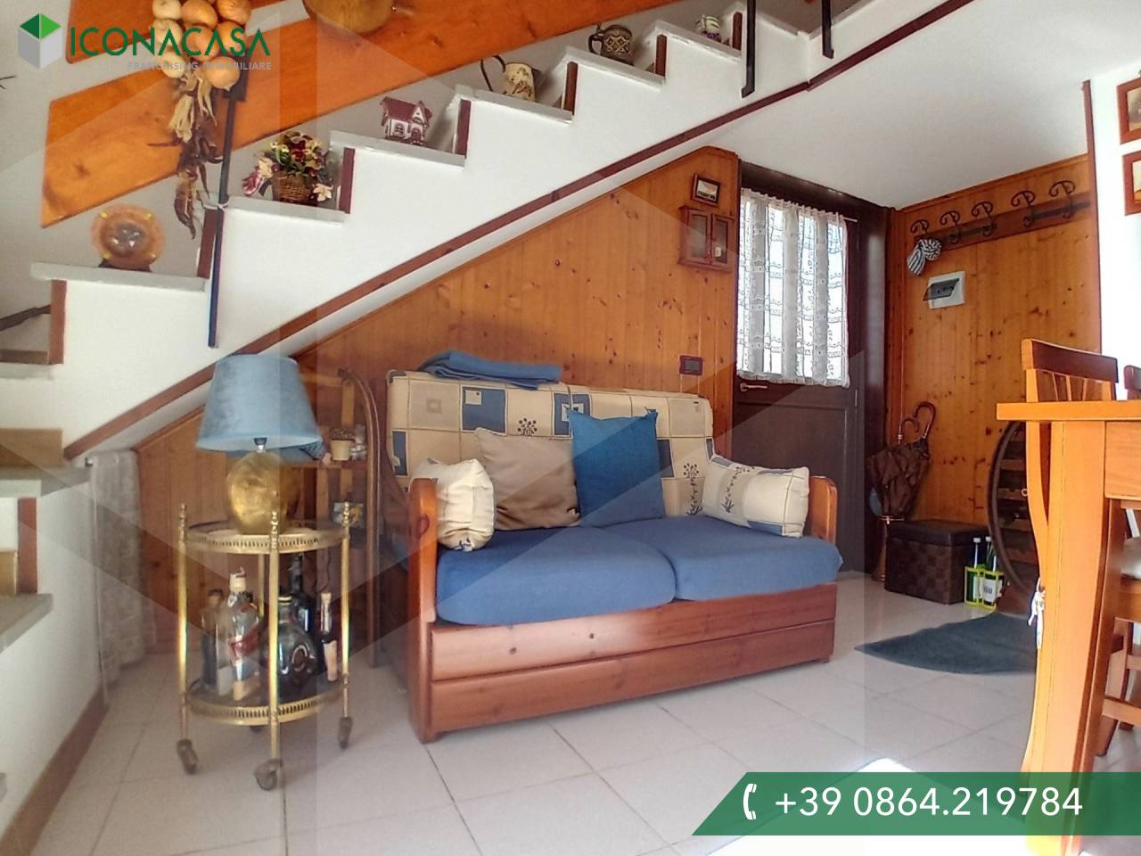 Apartamento de 2 habitaciónes en Castel di Sangro, Italy No. 24005