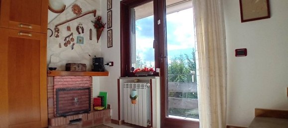 Apartamento de 2 habitaciónes en Castel di Sangro, Italy No. 24005 6