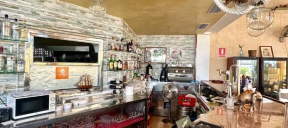 300m² Commercial property in Palma de Majorca, Spain No. 185904 16