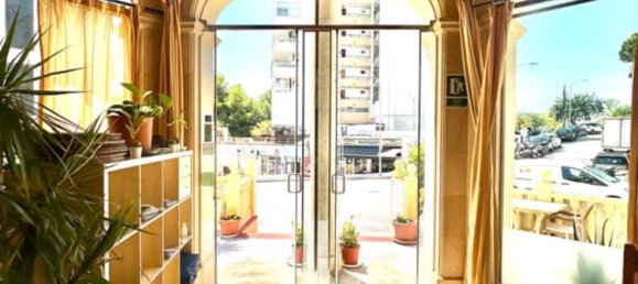 300m² Commercial property in Palma de Majorca, Spain No. 185904 20