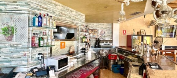 300m² Commercial property in Palma de Majorca, Spain No. 185904 14