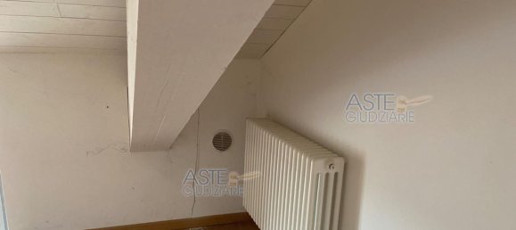 Квартира с 6 комнатами в Новеллара, Италия № 95157 4