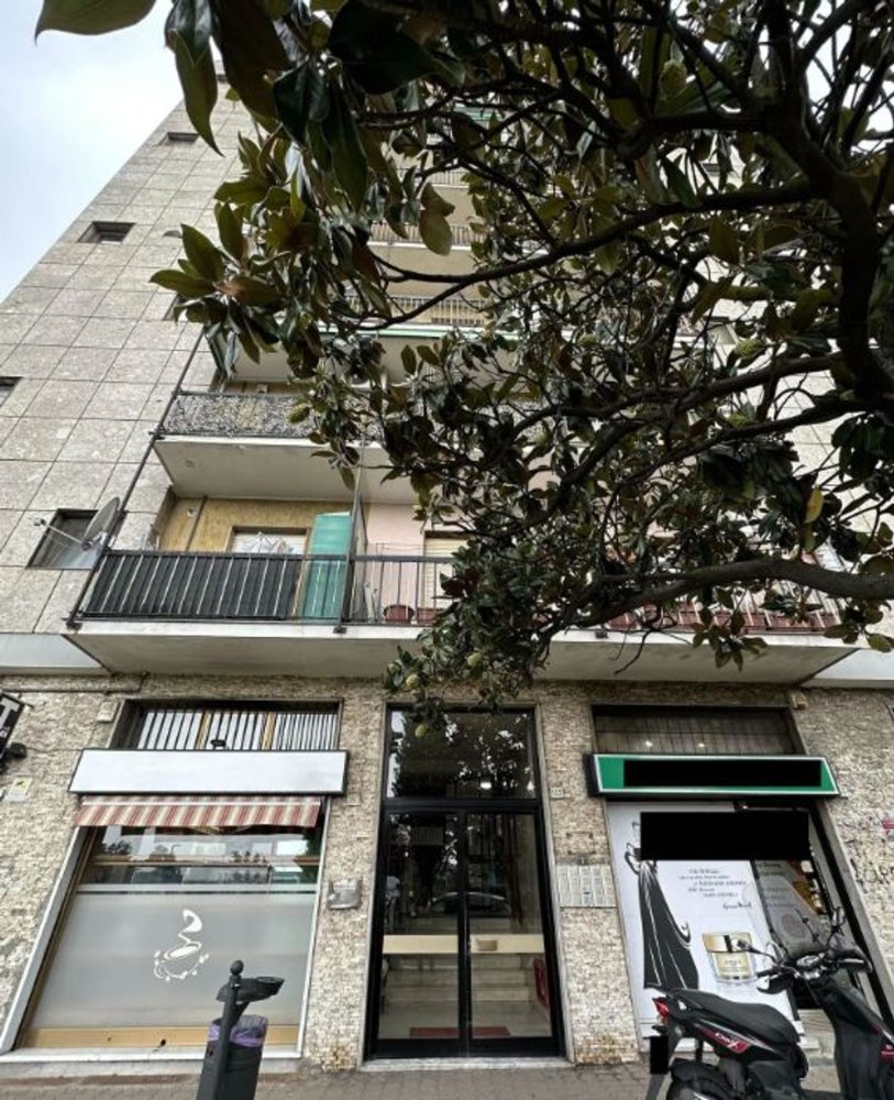 2 rooms Apartment in Cologno Monzese, Italy No. 122141