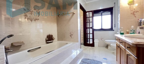 5 غرف نوم منزل في Bombarral, Portugal رقم 24342 31