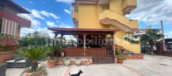 Villa de 4 dormitorios en Pomigliano d'Arco, Italy No. 286962 3