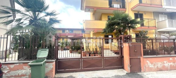 Villa de 4 dormitorios en Pomigliano d'Arco, Italy No. 286962 4