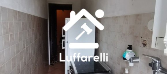 2-salle Appartement à Cinisello Balsamo, Italy No. 6573 6