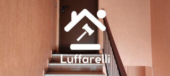 2-salle Appartement à Cinisello Balsamo, Italy No. 6573 8