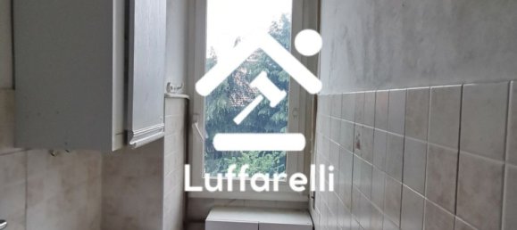 2-salle Appartement à Cinisello Balsamo, Italy No. 6573 7