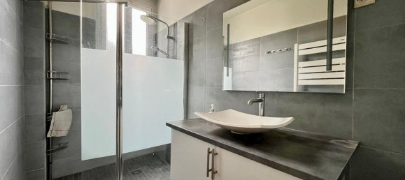 3 bedrooms House in Neuilly-sur-Marne, France No. 146330 11