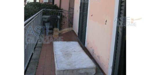 5غرفة شقة في Pescia, Italy رقم 42555 16