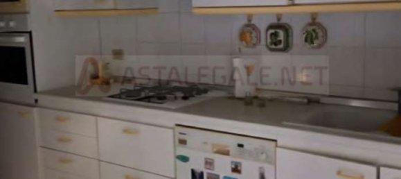 4 bedrooms Apartment in Monza, Italy No. 373793 22