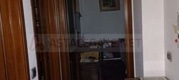 4 bedrooms Apartment in Monza, Italy No. 373793 24