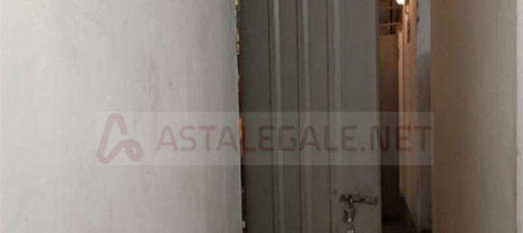 4 bedrooms Apartment in Monza, Italy No. 373793 12