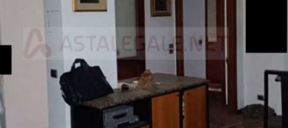 4 bedrooms Apartment in Monza, Italy No. 373793 26