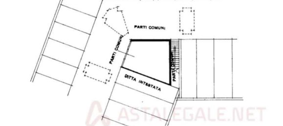 4 bedrooms Apartment in Monza, Italy No. 373793 32