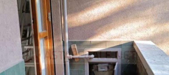 4 bedrooms Apartment in Monza, Italy No. 373793 2