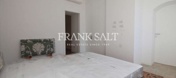 2 bedrooms Maisonette in Saint Julian's, Malta No. 9779 8