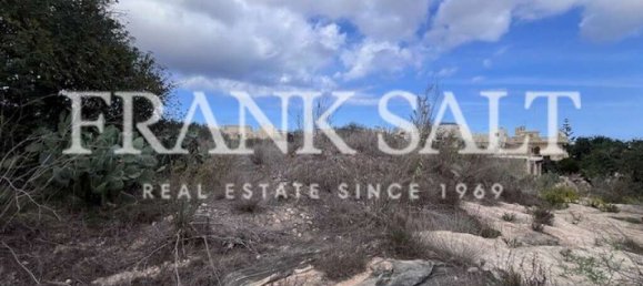 Terrain à Xaghra, Malta 2270m² No. 937 2