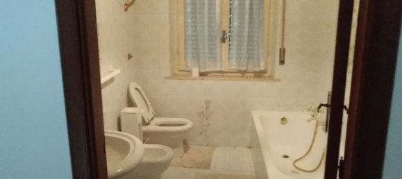 8 rooms House in Fara Filiorum Petri, Italy No. 254775 6