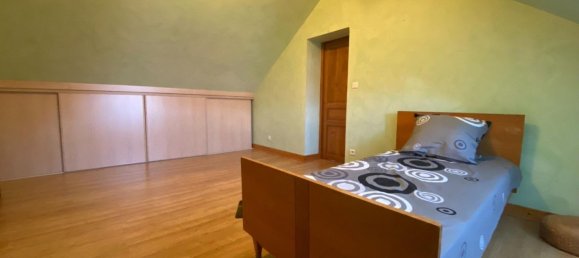 5 bedrooms House in Cusset, France No. 266271 6