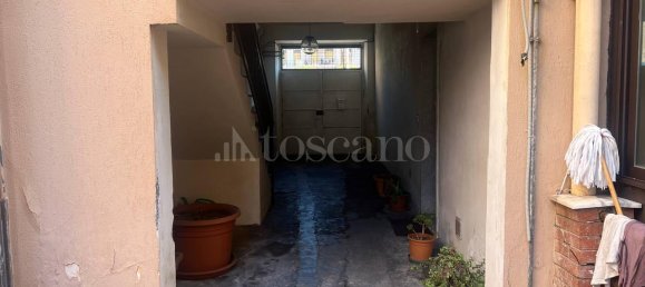 Квартира с 3 комнатами в Катания, Италия № 75611 5