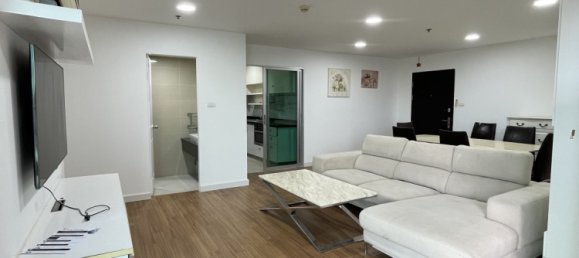 3 Schlafzimmer Eigentumswohnung in Huai Khwang, Thailand, Nr. 72260 3