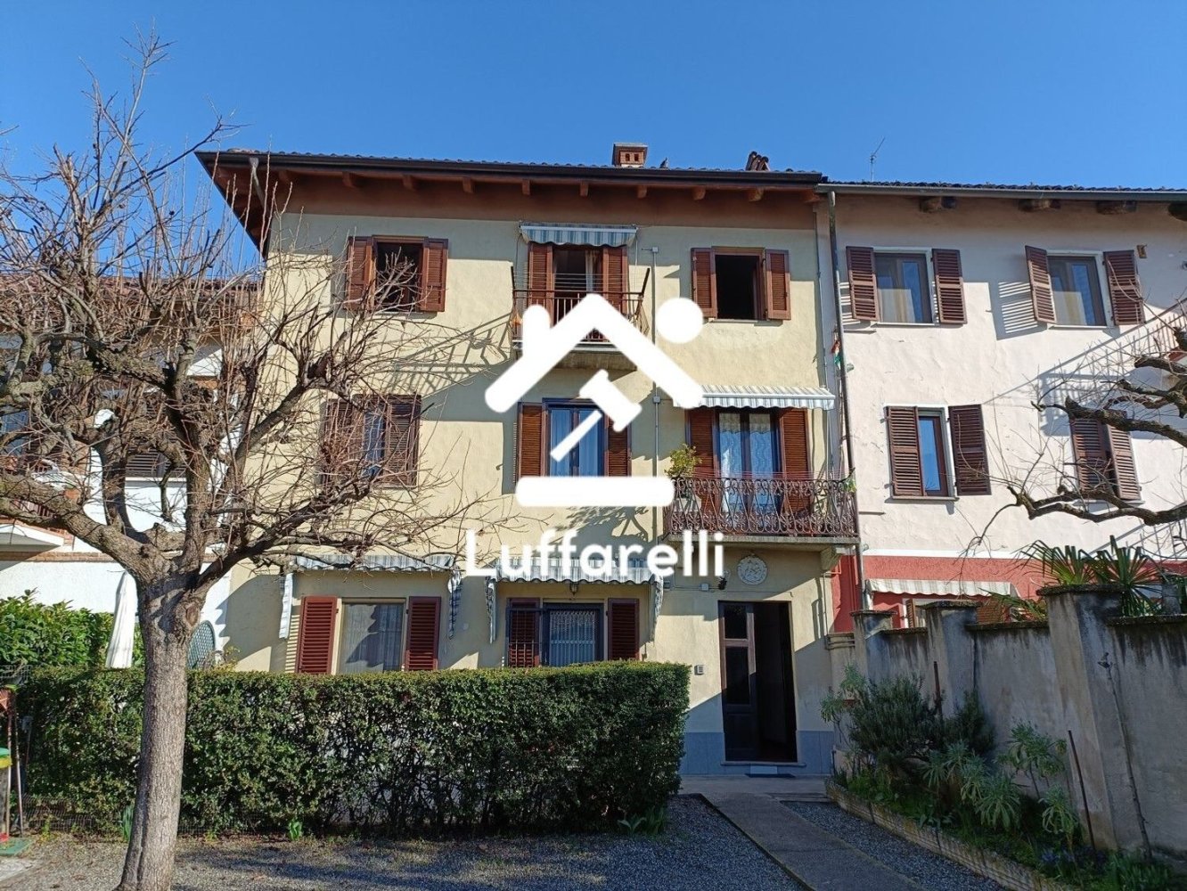 Apartamento de 9 divisões em Trofarello, Italy N.º 237822