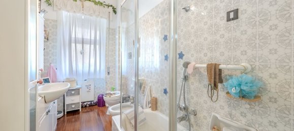 Apartamento de 6 dormitorios en Genoa, Italy No. 352320 15