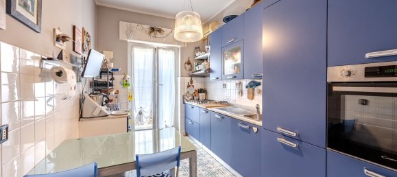 Apartamento de 6 dormitorios en Genoa, Italy No. 352320 9