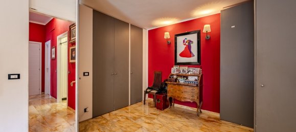 Apartamento de 6 dormitorios en Genoa, Italy No. 352320 8