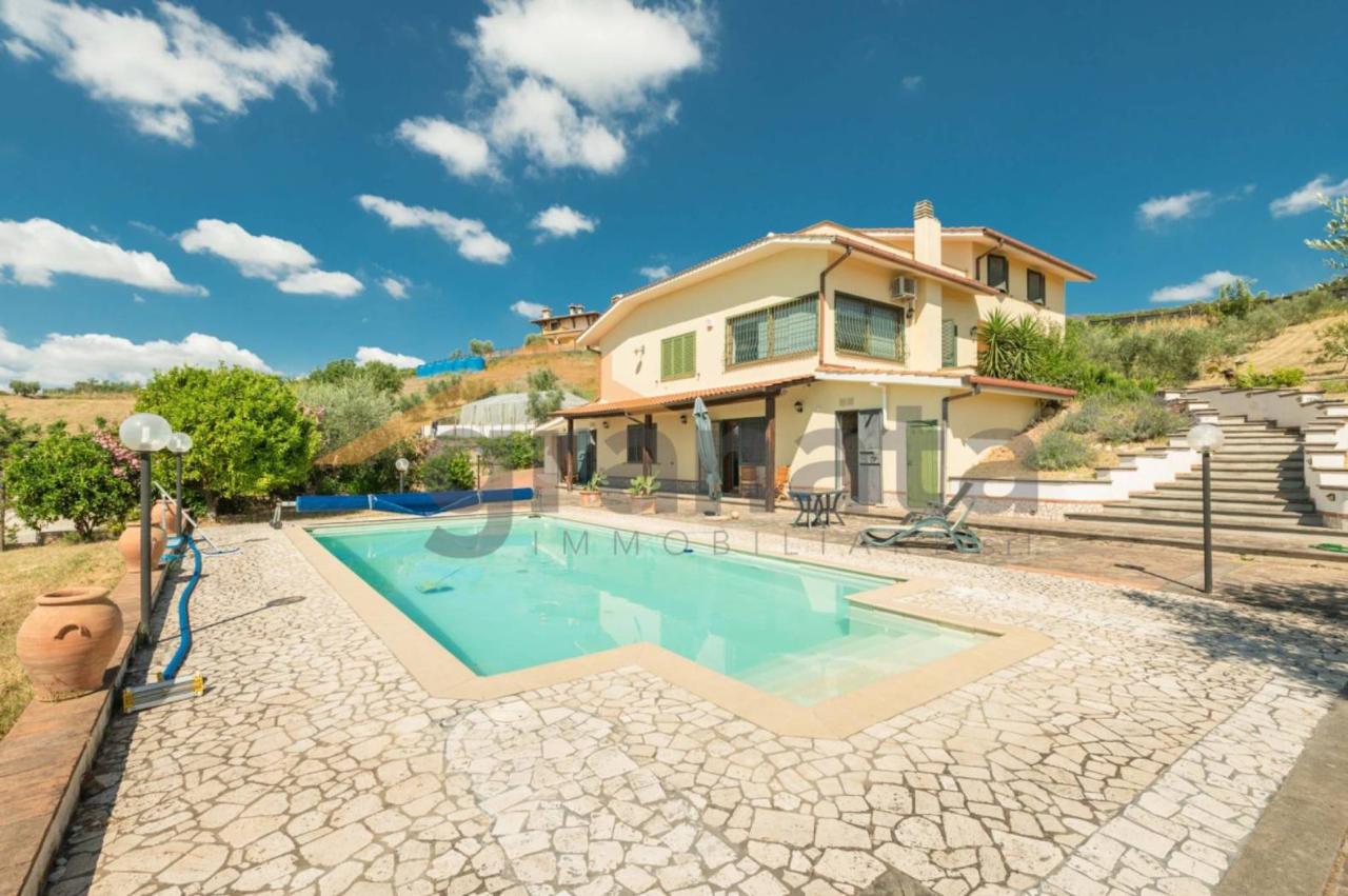 9-salle Villa à Fiano Romano, Italy No. 84517