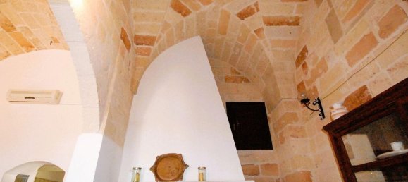 3 bedrooms House in San Donato di Lecce, Italy No. 371567 5