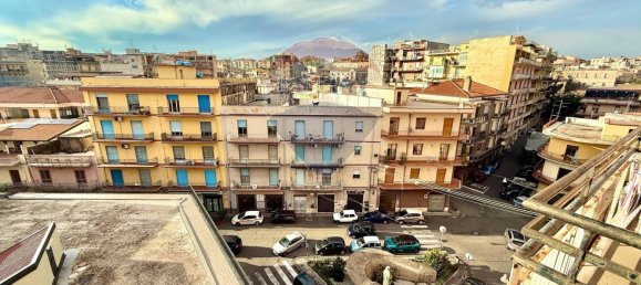 Квартира с 2 спальнями в Ачиреале, Италия № 77961 5