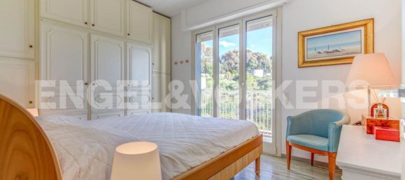 4-salle Penthouse à Sanremo, Italy No. 68586 9