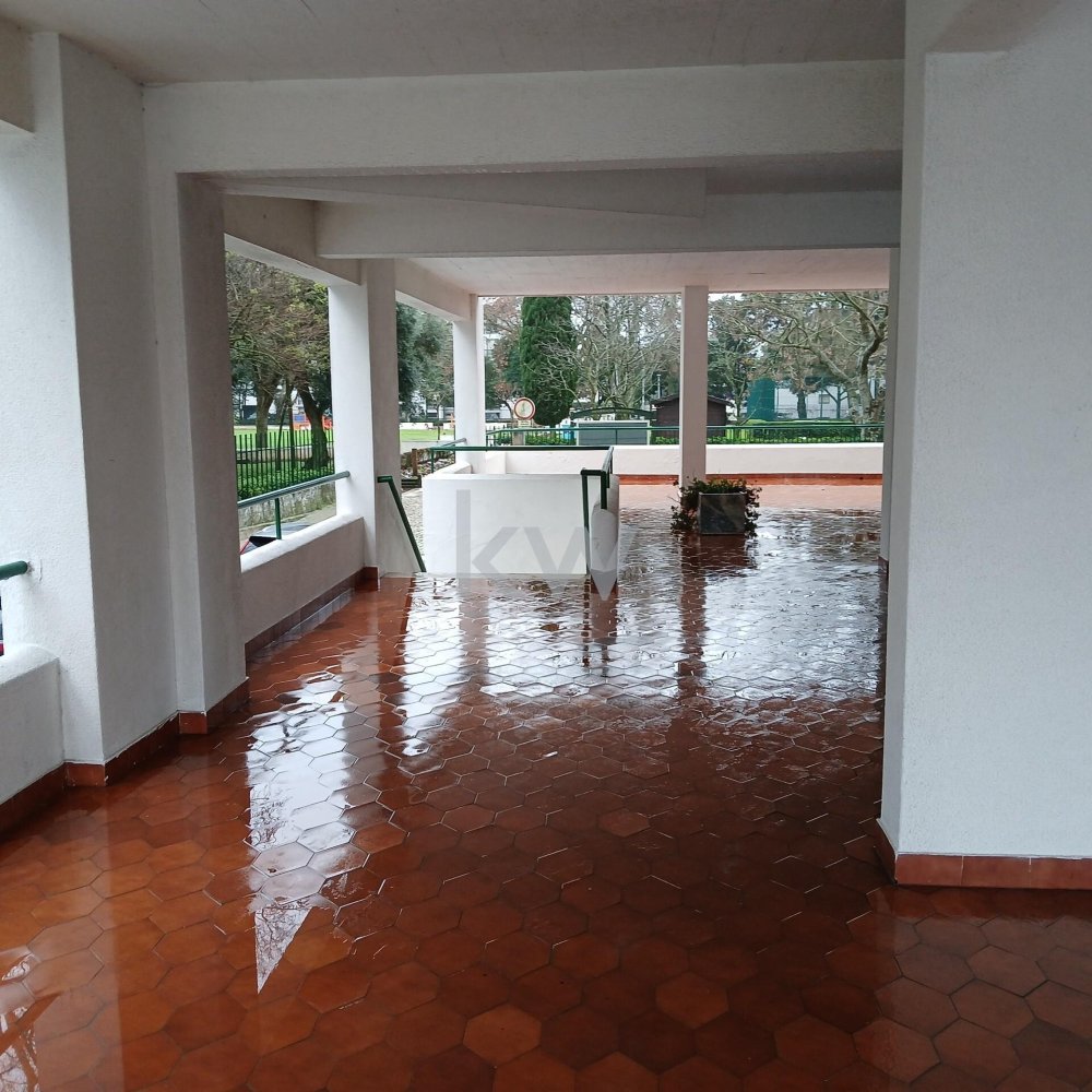 3 bedrooms Apartment in Cascais, Portugal No. 111178