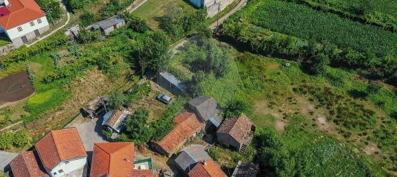 3 bedrooms House in Cinfaes, Portugal No. 17990 6