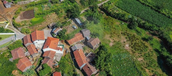 3 bedrooms House in Cinfaes, Portugal No. 17990 4