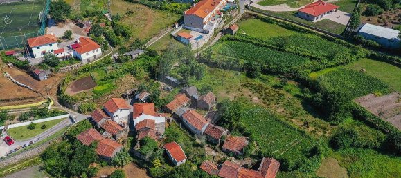 3 bedrooms House in Cinfaes, Portugal No. 17990 5