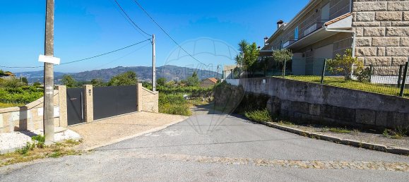 3 bedrooms House in Cinfaes, Portugal No. 17990 18