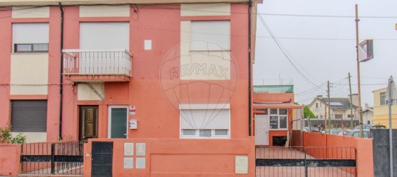 6 bedrooms House in Rio Tinto, Portugal No. 26701 33