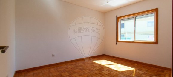 6 bedrooms House in Rio Tinto, Portugal No. 26701 3