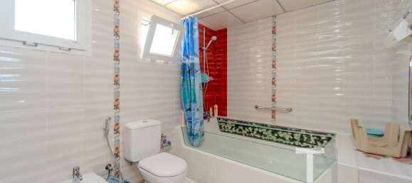 4 Schlafzimmer Villa in Meadows, UAE, Nr. 28459 14