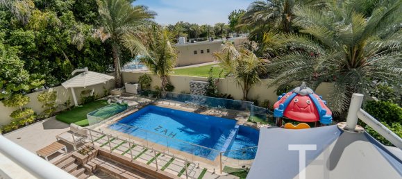 4 Schlafzimmer Villa in Meadows, UAE, Nr. 28459 16