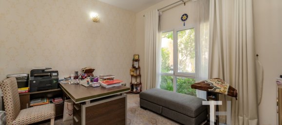 4 Schlafzimmer Villa in Meadows, UAE, Nr. 28459 7