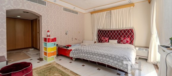 4 Schlafzimmer Villa in Meadows, UAE, Nr. 28459 13