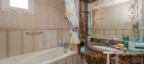 4 Schlafzimmer Villa in Meadows, UAE, Nr. 28459 8